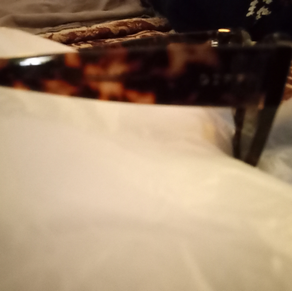 Diff Sunglasses with Case - Picture 14 of 16